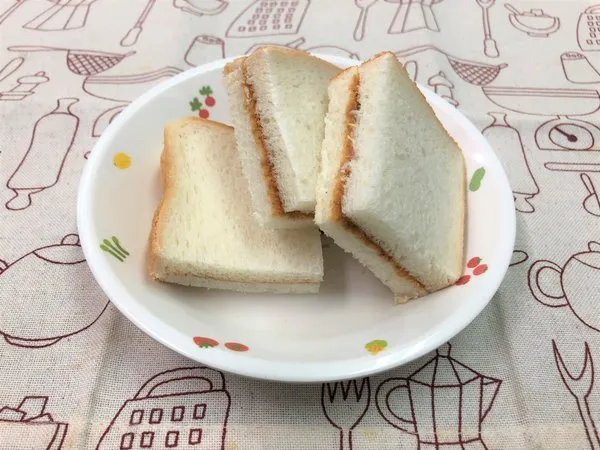 きな粉クリームサンド